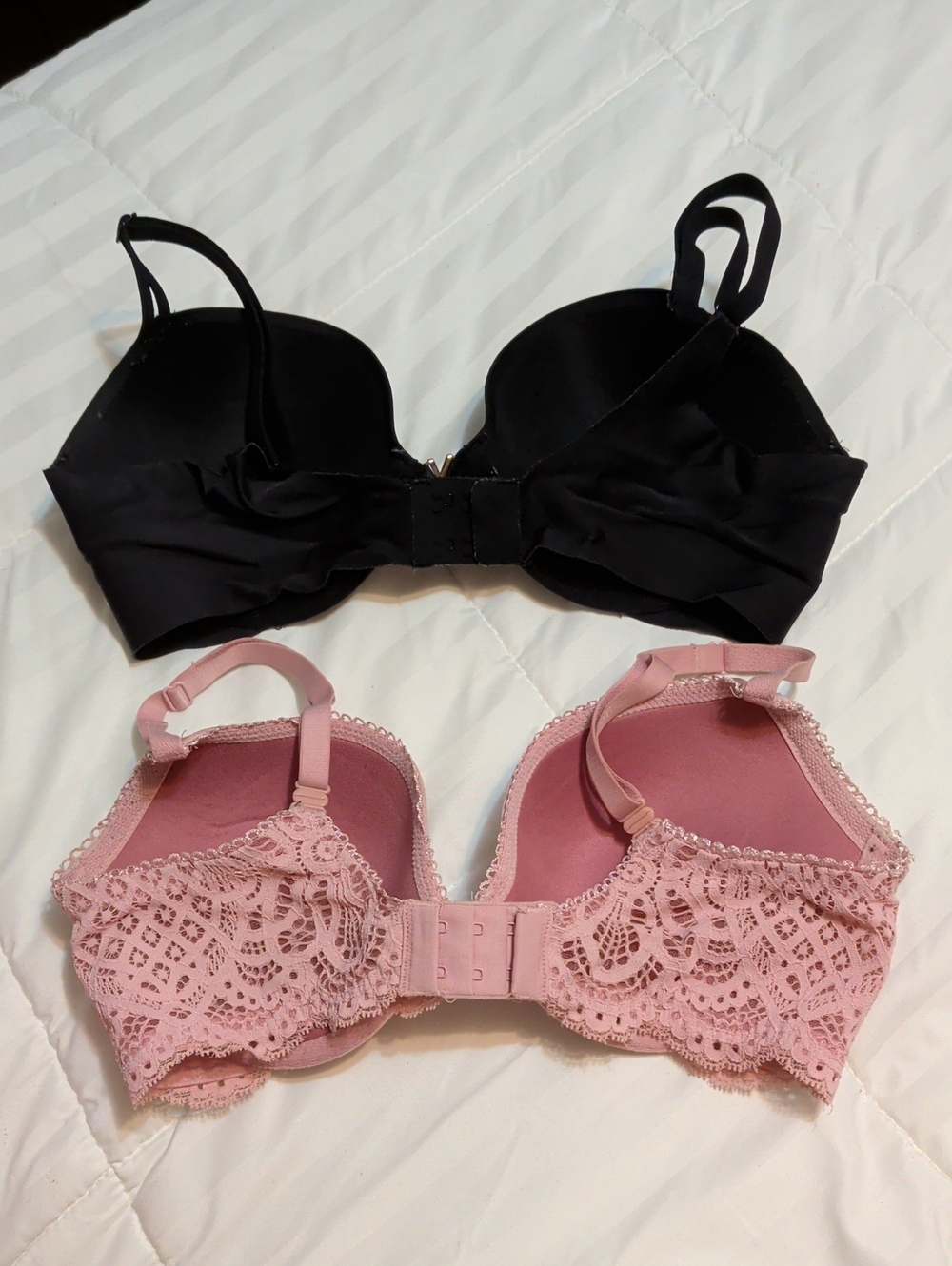 Victoria's Secret Black & Blush Pink Push-Up Bras Duo - Picture 3 of 3